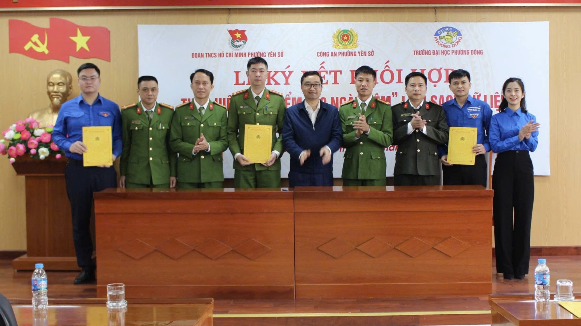 ĐOÀN THANH NIÊN TRƯỜNG ĐẠI HỌC PHƯƠNG ĐÔNG ĐỒNG HÀNH CÙNG CAO ĐIỂM “LÀM SẠCH DỮ LIỆU ĐĂNG KÝ PHƯƠNG TIỆN – GPLX”