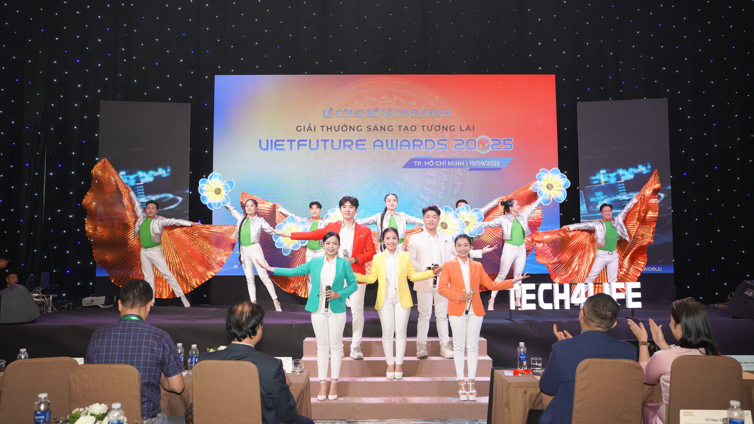 CƠ HỘI THAM GIA VÀ NHẬN GIẢI THƯỞNG VIETFUTURE AWARDS 2026