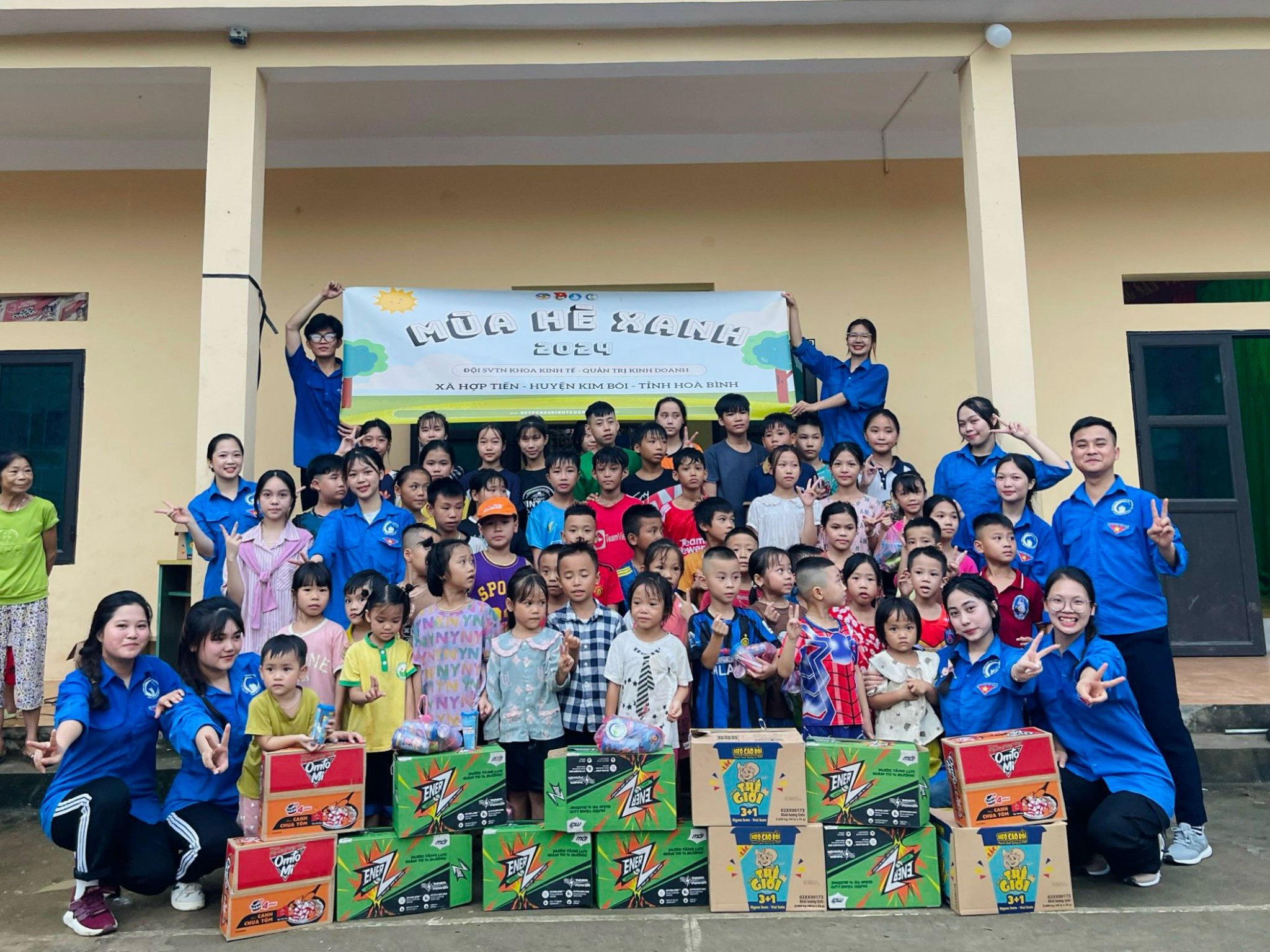 TỔNG KẾT MÙA HÈ XANH 2024 CỦA ĐỘI SVTN KHOA KINH TẾ - QTKD