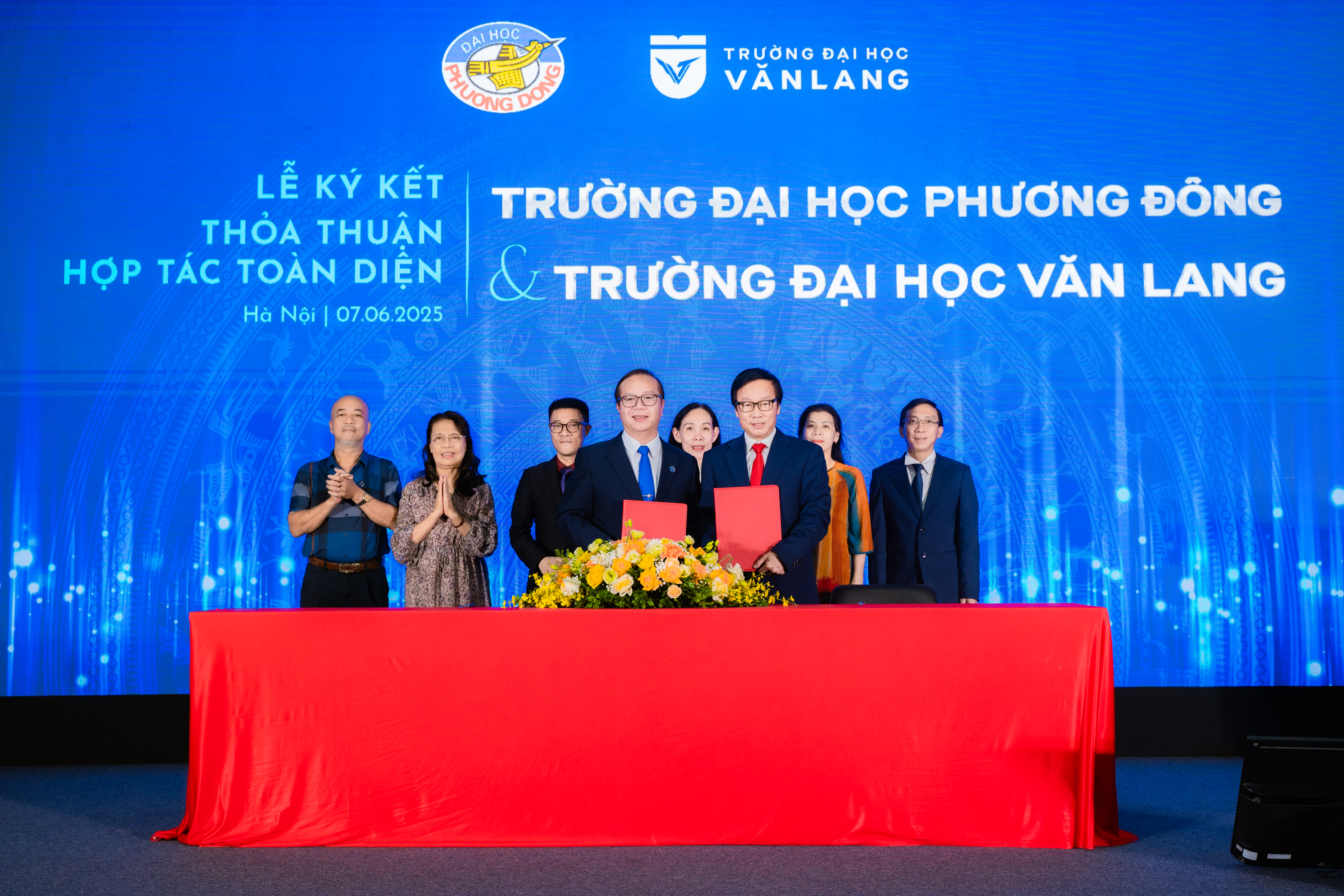 TOWN HALL MEETING 2025 – TRƯỜNG ĐẠI HỌC PHƯƠNG ĐÔNG