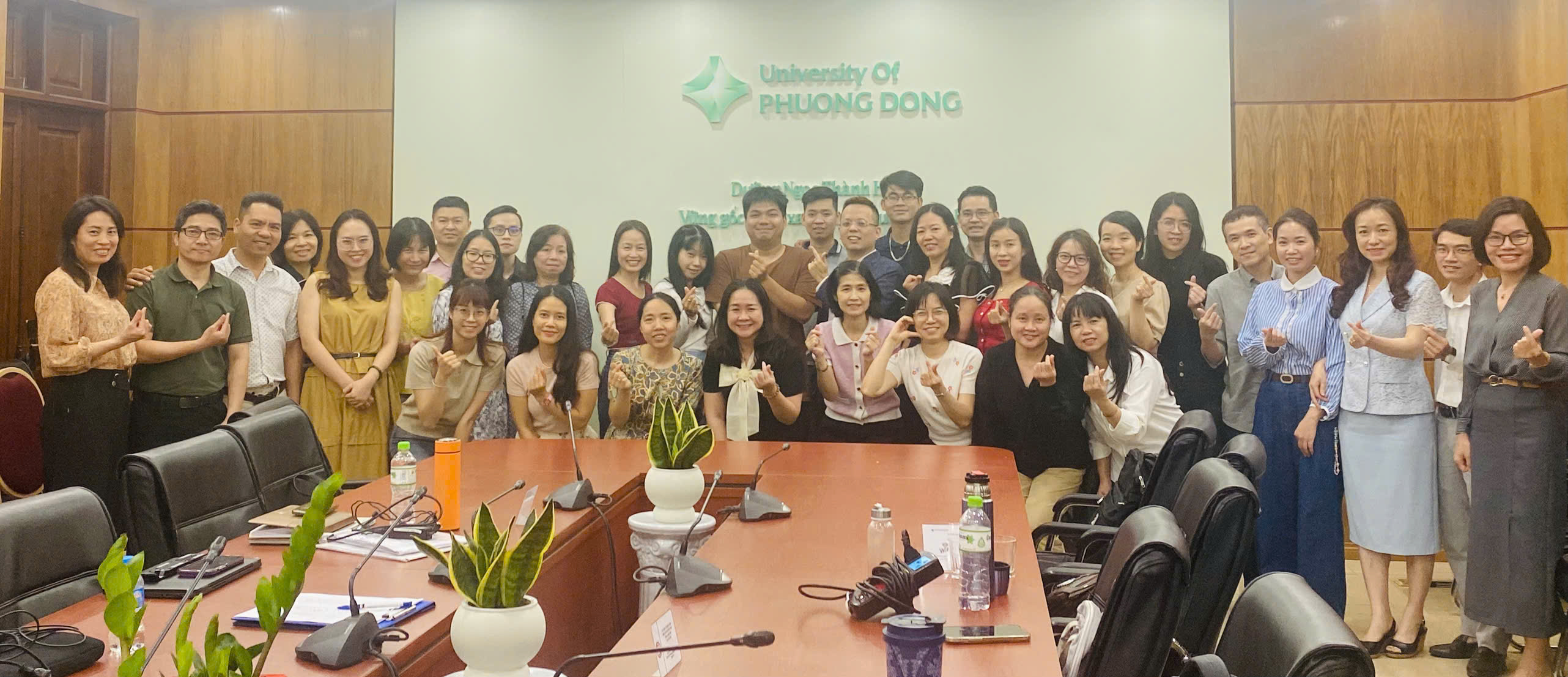 KHAI PHÁ SỨC MẠNH AI TRONG HOẠT ĐỘNG NGHIÊN CỨU, GIẢNG DẠY